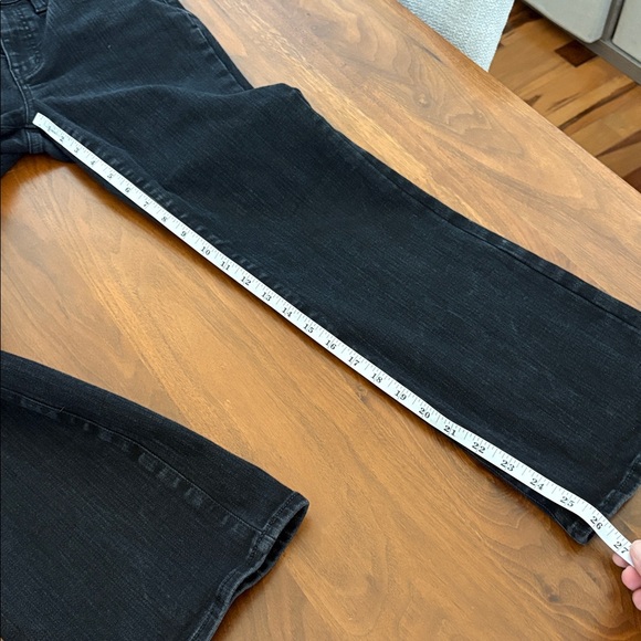 Madewell Jeans Mid Rise Kick Out Bootcut Cotton Denim MM320 Size 28 - Picture 9 of 9